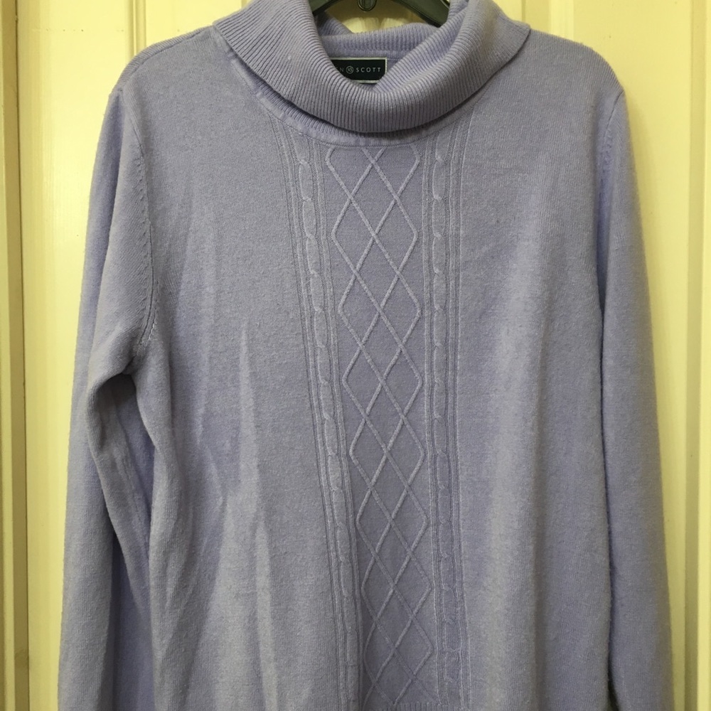 Lilac turtle neck sweater